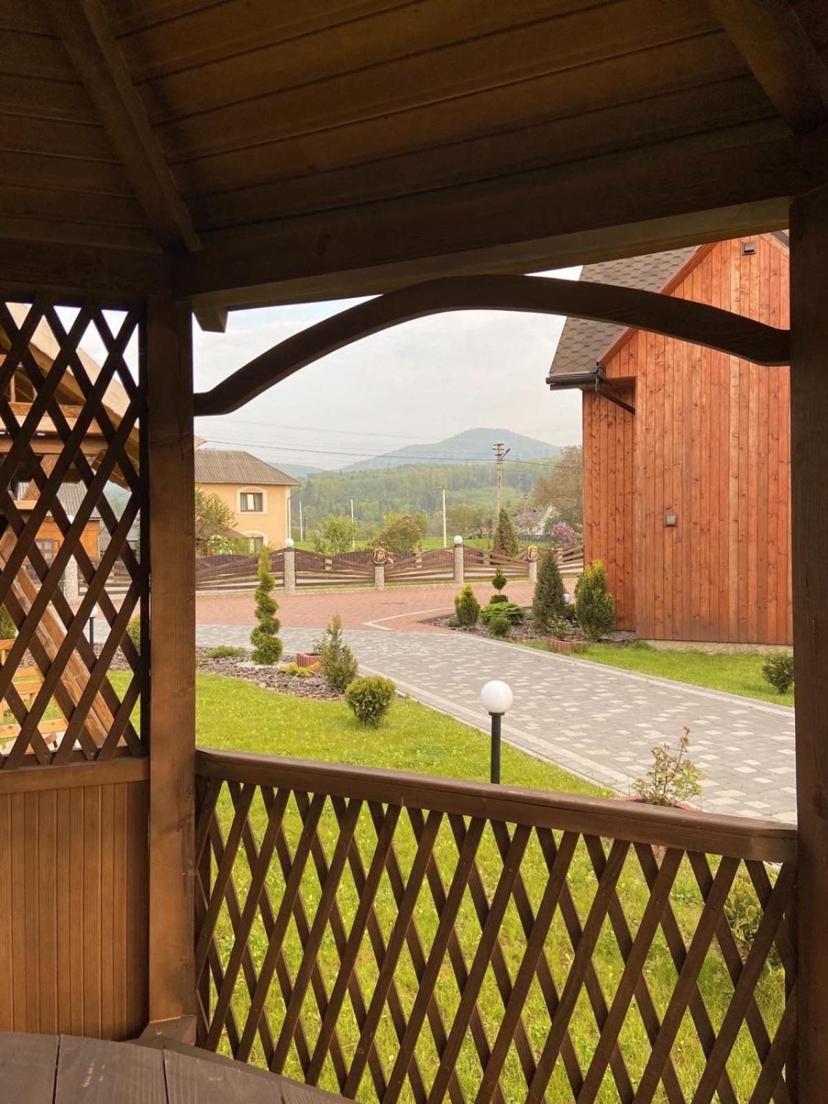 מלון מיגובו Four Seasons In Carpathians מראה חיצוני תמונה